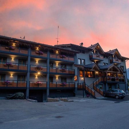 Hotel Fantelli Folgarida Eksteriør bilde