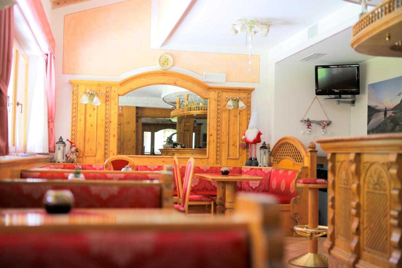 Hotel Fantelli Folgarida Eksteriør bilde