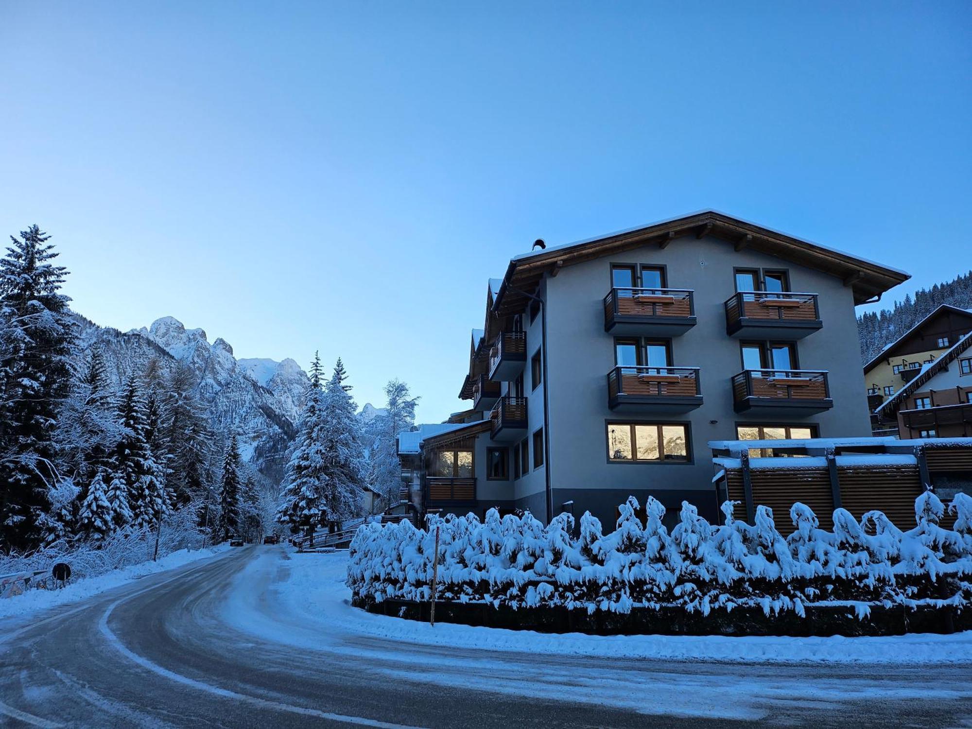 Hotel Fantelli Folgarida Eksteriør bilde