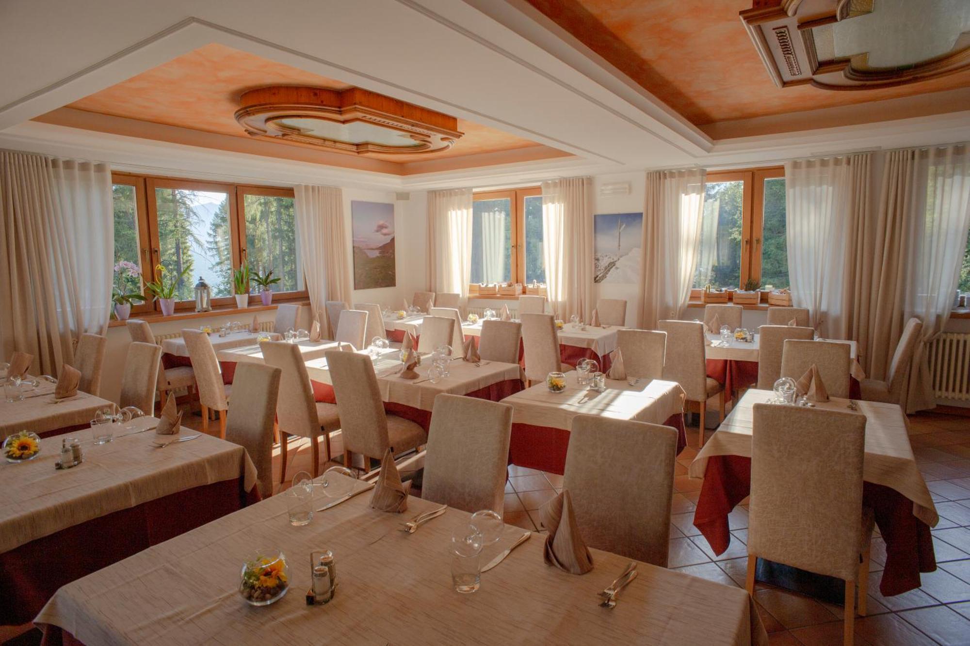 Hotel Fantelli Folgarida Eksteriør bilde
