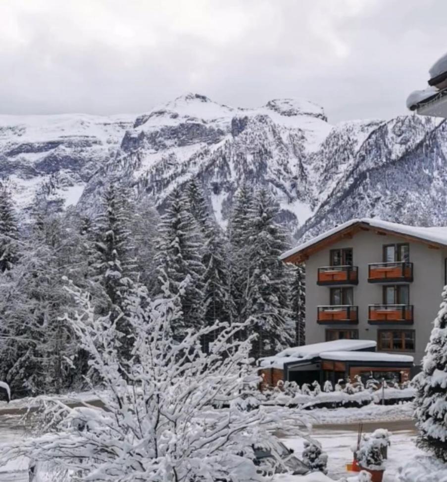Hotel Fantelli Folgarida Eksteriør bilde
